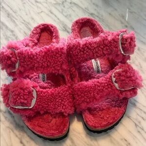 Birkenstock Women’s Pink Fuzzy Arizona Sandals